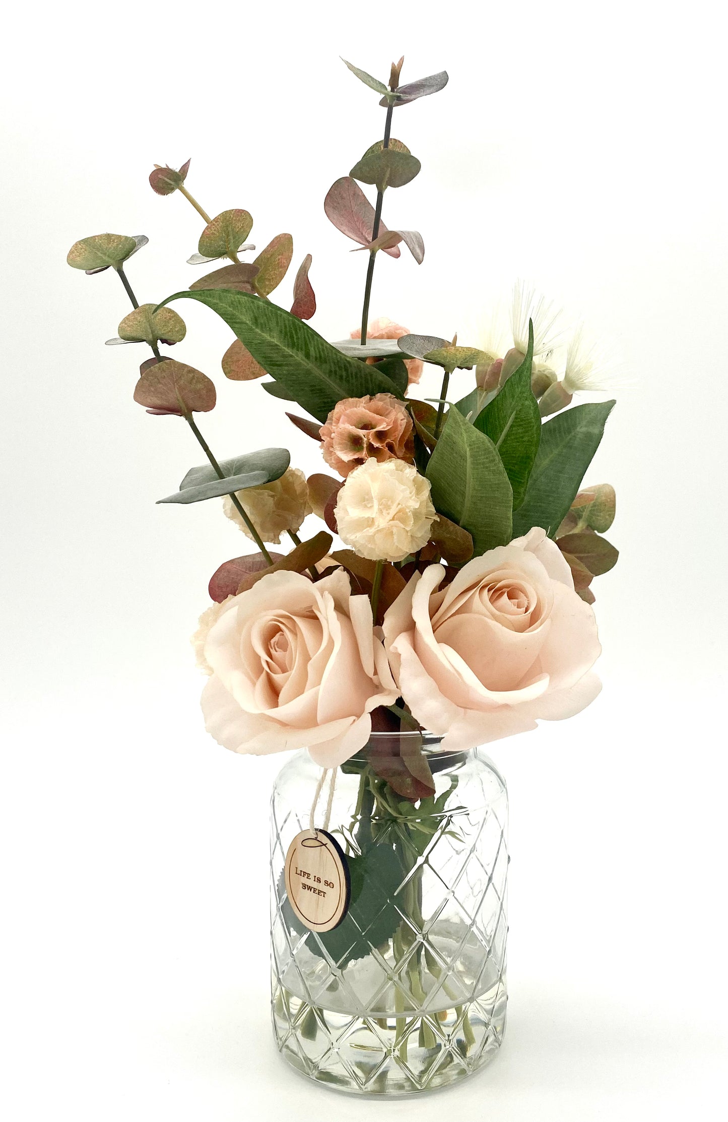 The Vintage Rose One: Realistic Soft Pink Roses in a Sweet Vintage Style Vase